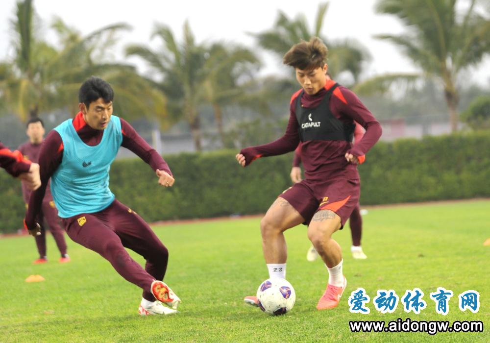 而中国香港